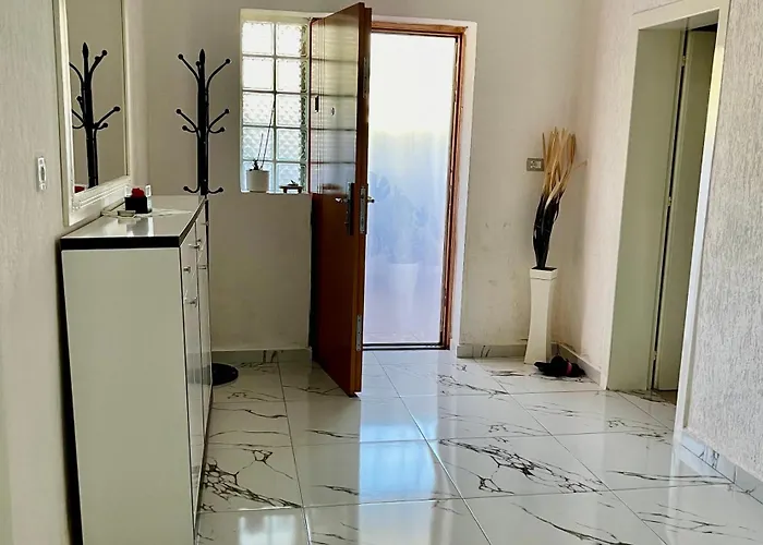 Dea Vendégház Vlora